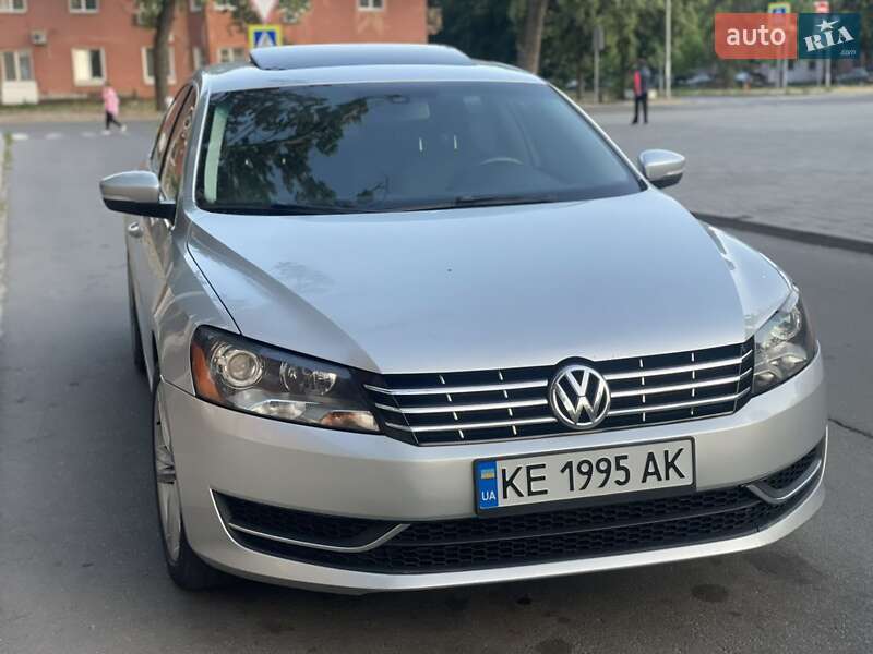Седан Volkswagen Passat 2014 в Днепре