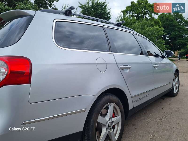 Універсал Volkswagen Passat 2009 в Сумах