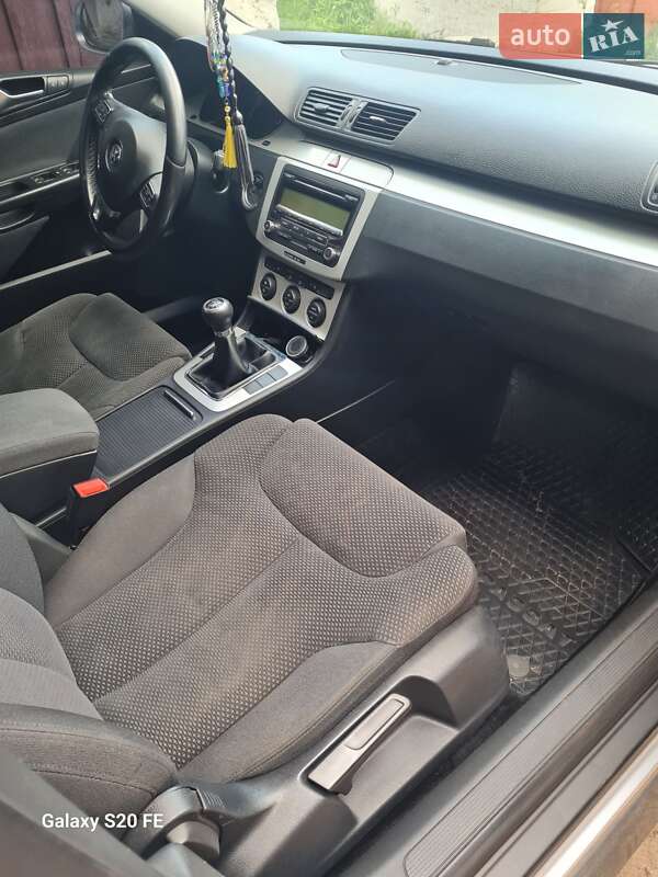 Універсал Volkswagen Passat 2009 в Сумах