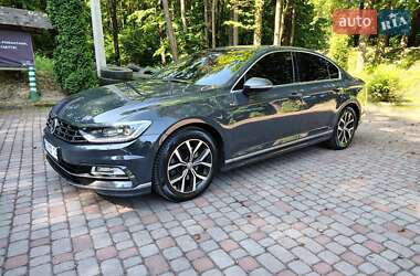 Седан Volkswagen Passat 2019 в Дрогобыче
