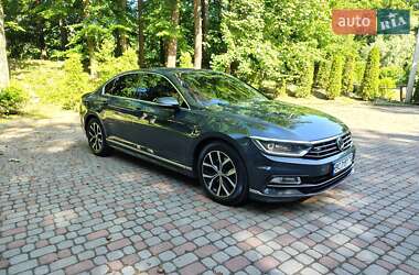 Седан Volkswagen Passat 2019 в Трускавце