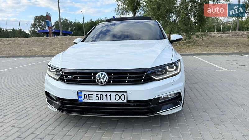 Седан Volkswagen Passat 2016 в Києві