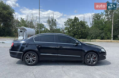 Седан Volkswagen Passat 2007 в 