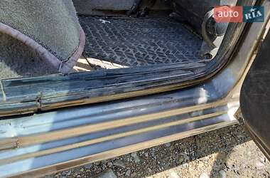 Седан Volkswagen Passat 1992 в 