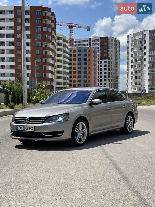 Седан Volkswagen Passat 2013 в Тернополі