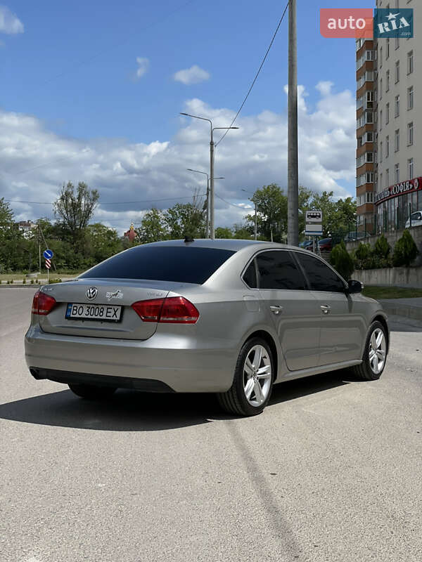 Седан Volkswagen Passat 2013 в Тернополі