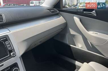 Седан Volkswagen Passat 2010 в 