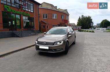 Універсал Volkswagen Passat 2013 в 
