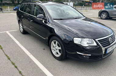 Универсал Volkswagen Passat 2010 в 