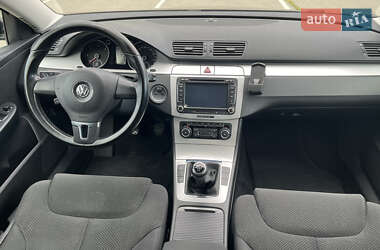 Универсал Volkswagen Passat 2010 в 