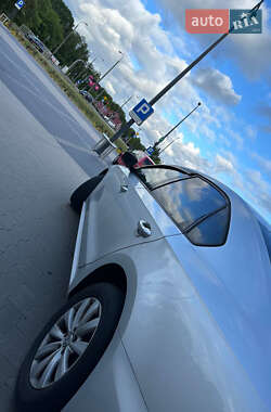 Седан Volkswagen Passat 2014 в 