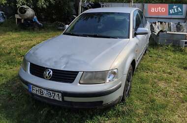 Седан Volkswagen Passat 1997 в Васильківці
