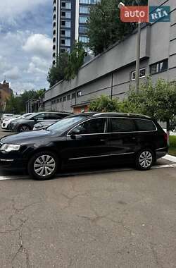 Универсал Volkswagen Passat 2010 в Киеве