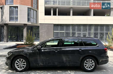 Универсал Volkswagen Passat 2019 в 