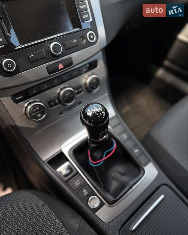 Универсал Volkswagen Passat 2014 в Запорожье