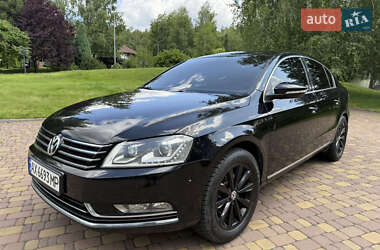 Седан Volkswagen Passat 2011 в 