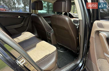 Седан Volkswagen Passat 2011 в 