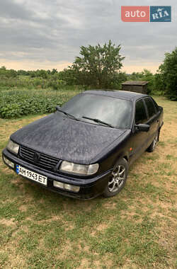Седан Volkswagen Passat 1994 в Немирове