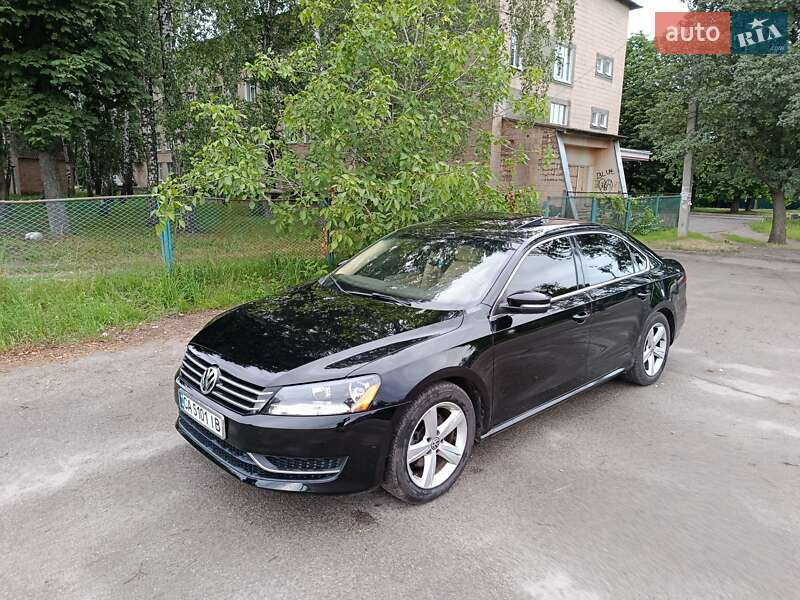Седан Volkswagen Passat 2013 в Корсунь-Шевченківському