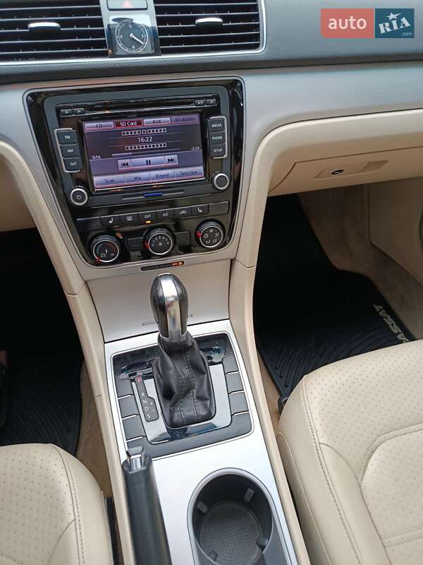 Седан Volkswagen Passat 2013 в Корсунь-Шевченківському