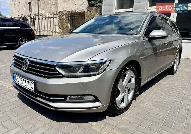Универсал Volkswagen Passat 2015 в 