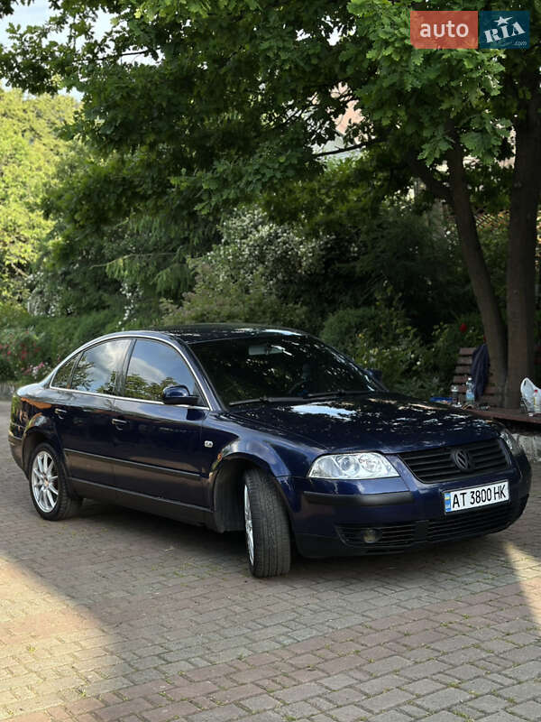 Седан Volkswagen Passat 2001 в Ивано-Франковске