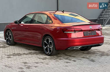 Седан Volkswagen Passat 2022 в 