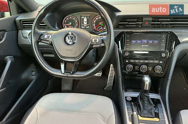 Седан Volkswagen Passat 2022 в 