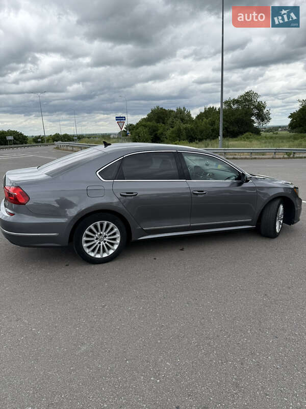 Седан Volkswagen Passat 2016 в Киеве фото 8 Седан Volkswagen Passat 2016 в Киеве