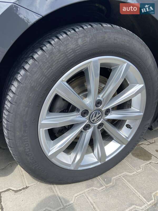 Универсал Volkswagen Passat 2017 в Могилев-Подольске