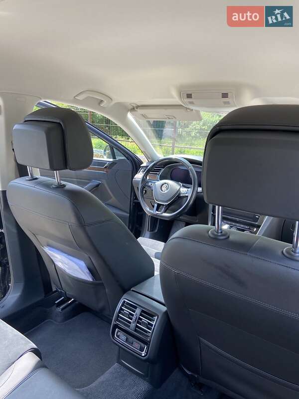 Универсал Volkswagen Passat 2017 в Могилев-Подольске