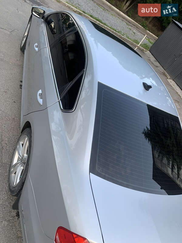 Седан Volkswagen Passat 2015 в Тернополе