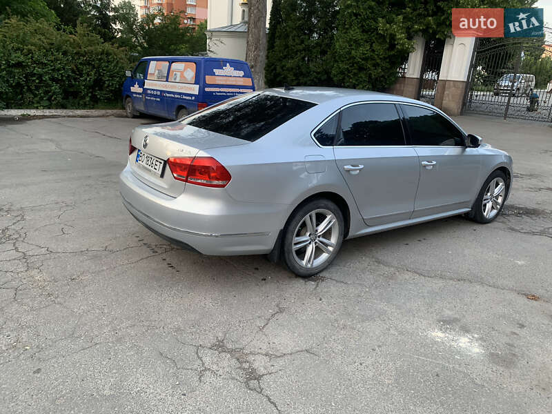 Седан Volkswagen Passat 2015 в Тернополе