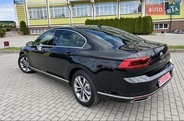 Седан Volkswagen Passat 2020 в Львові