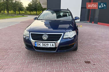 Седан Volkswagen Passat 2006 в Рівному