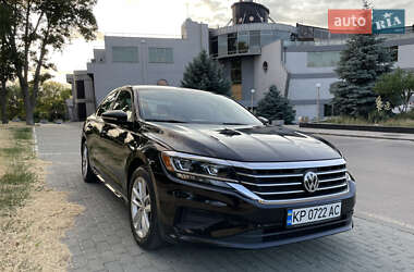 Седан Volkswagen Passat 2020 в Запоріжжі