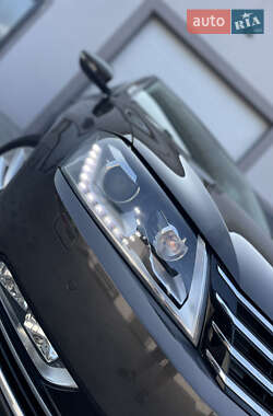Універсал Volkswagen Passat 2012 в 