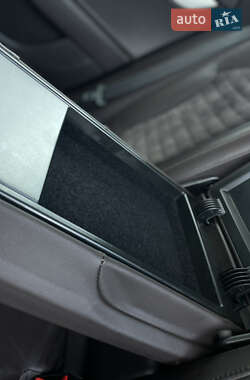 Універсал Volkswagen Passat 2012 в 