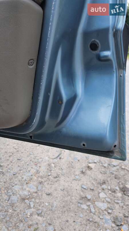 Седан Volkswagen Passat 1990 в Дубно