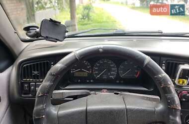 Седан Volkswagen Passat 1990 в Дубно