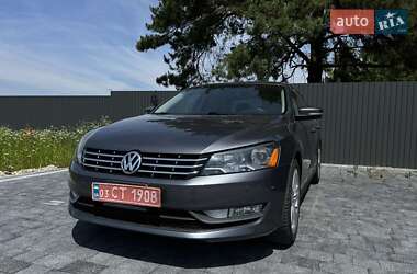 Седан Volkswagen Passat 2014 в Дубно