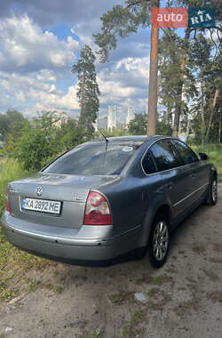 Седан Volkswagen Passat 2004 в 