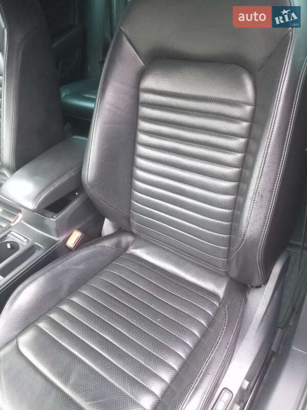 Универсал Volkswagen Passat 2015 в Хмельницком