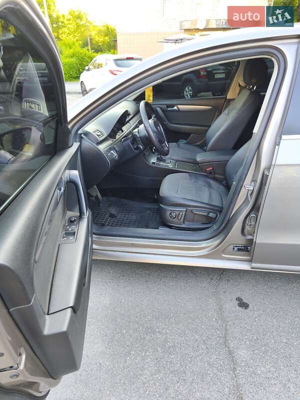 Седан Volkswagen Passat 2011 в Вінниці