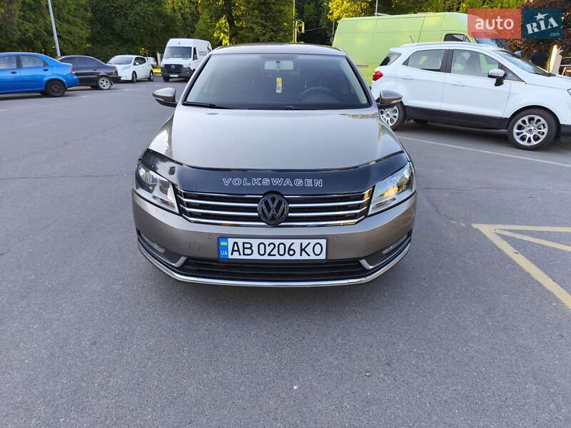 Седан Volkswagen Passat 2011 в Вінниці