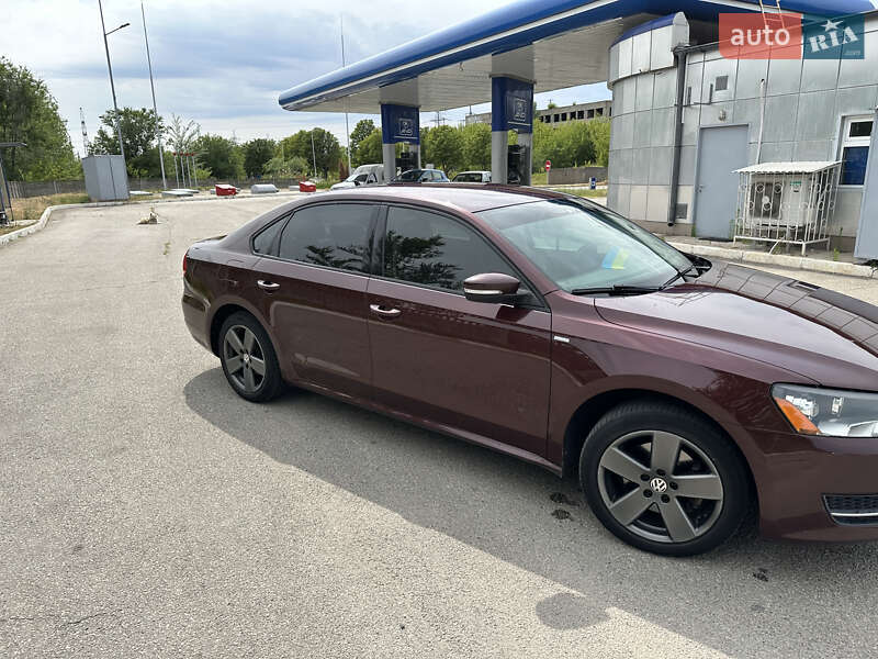 Седан Volkswagen Passat 2014 в Запорожье фото 4 Седан Volkswagen Passat 2014 в Запорожье
