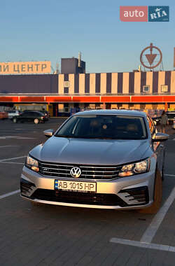 Седан Volkswagen Passat 2018 в Виннице