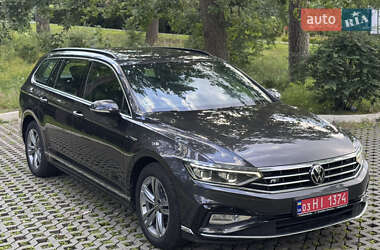 Универсал Volkswagen Passat 2020 в Буче