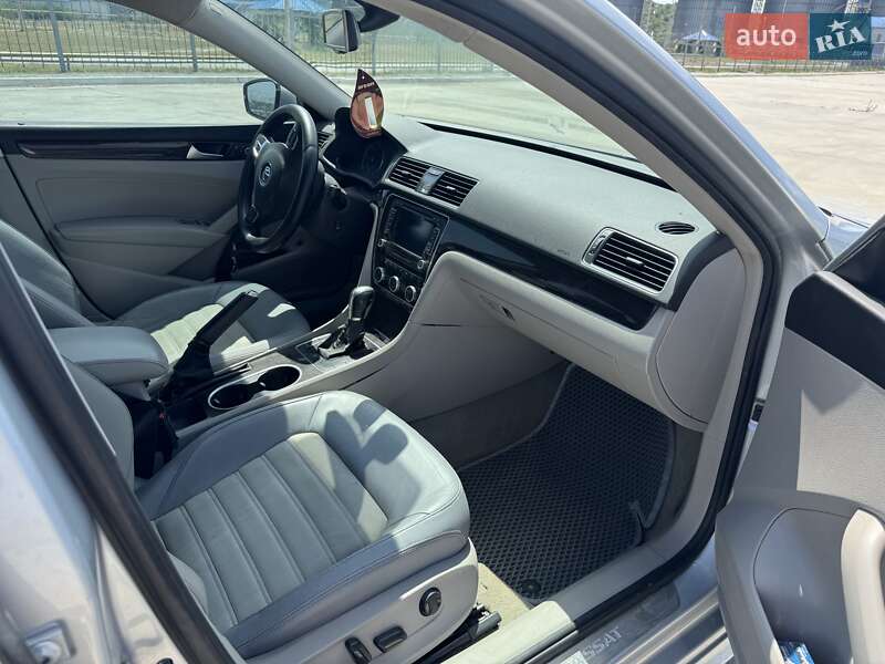 Седан Volkswagen Passat 2014 в Вознесенске