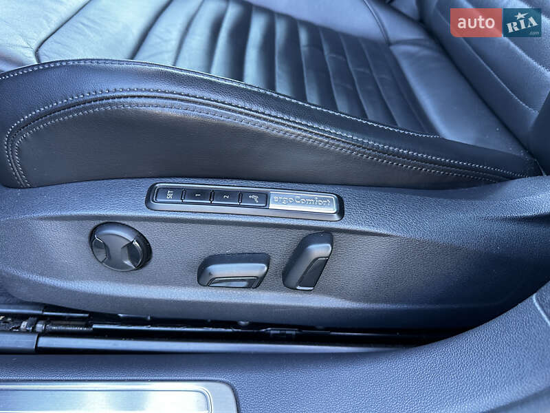 Універсал Volkswagen Passat 2018 в Ужгороді